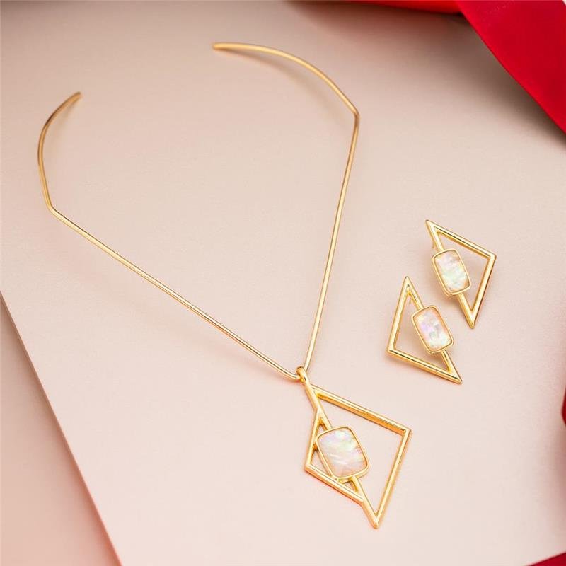 Conjunto Brilhato Pedras Naturais Brasileiras — Folheado a Ouro