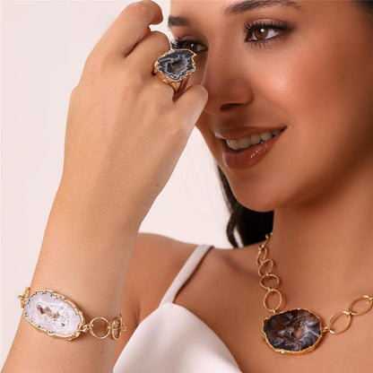 Anel Possebon Folheado a Ouro - Pedra Geodo Natural