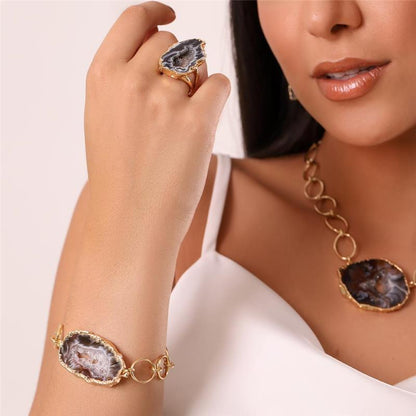 Anel Possebon Folheado a Ouro - Pedra Geodo Natural