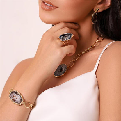 Anel Possebon Folheado a Ouro - Pedra Geodo Natural