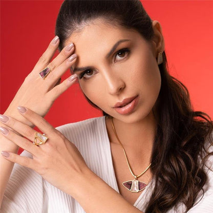 Anel Possebon Folheado a Ouro - Pedra Natural