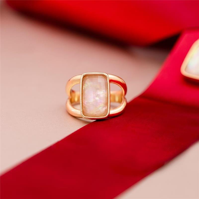 ANEL FOLHEADO A OURO