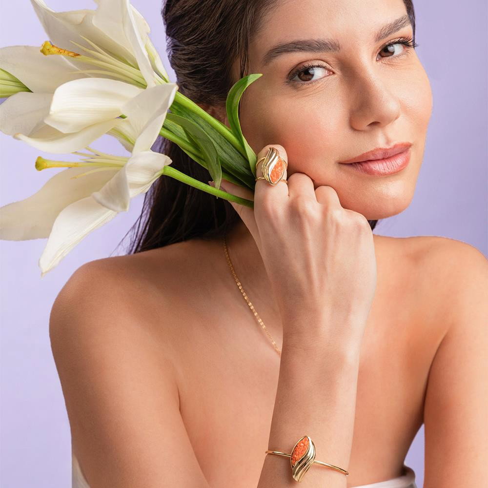 Anel Brilhato Florir com pedras naturais folheado a ouro