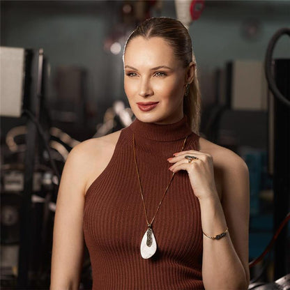 Anel Possebon Folheado a Ouro - Pedra Natural