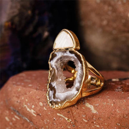 Anel Possebon Folheado a Ouro - Pedra Natural