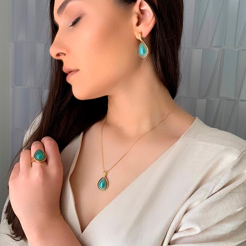 ANEL FOLHEADO A OURO E RÓDIO NEGRO COM EFEITO PEROLADO