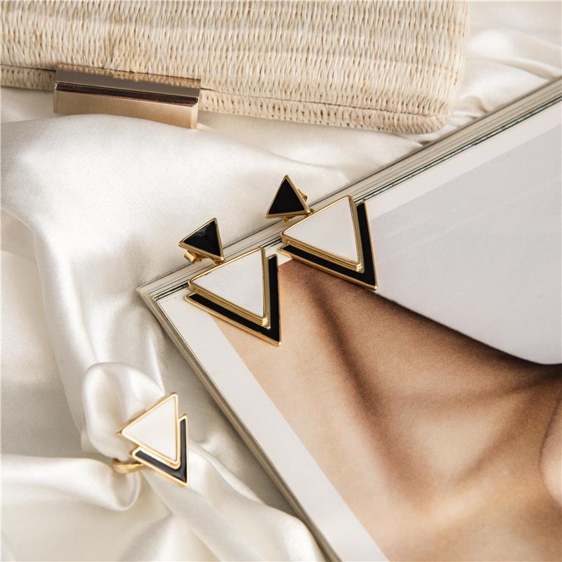 BRINCO FOLHEADO A OURO