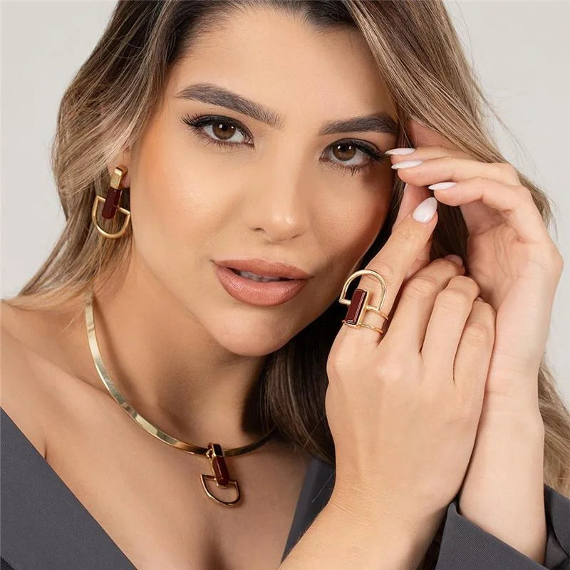 Brinco Brilhato Pedras Naturais Brasileiras — Folheado a Ouro