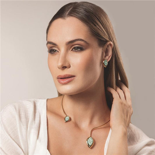 Brinco Brilhato Pedras Naturais Brasileiras — Folheado a Ouro