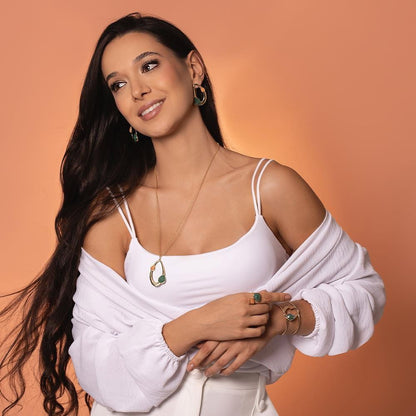 Brinco Brilhato Pedras Naturais Brasileiras — Folheado a Ouro