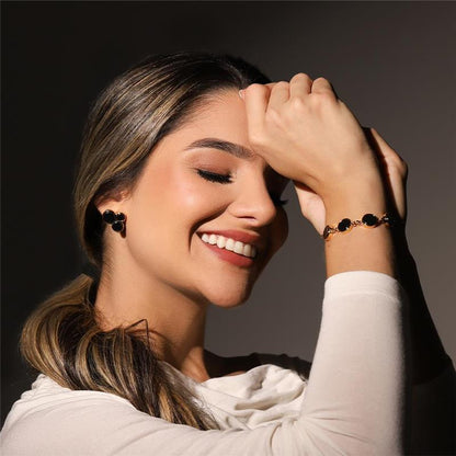 Brinco Brilhato Pedras Naturais Brasileiras — Folheado a Ouro
