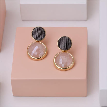 Brinco Brilhato Facetada Perolada 2,7 cm — Ouro e Ródio Negro