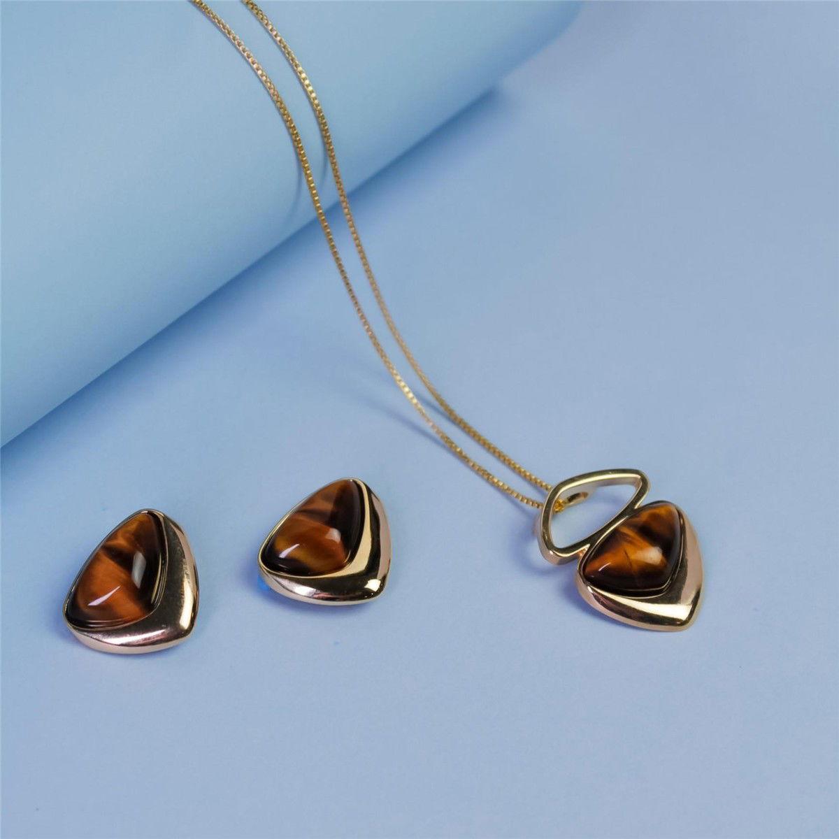 Conjunto Brilhato Pedras Naturais Brasileiras — Folheado a Ouro