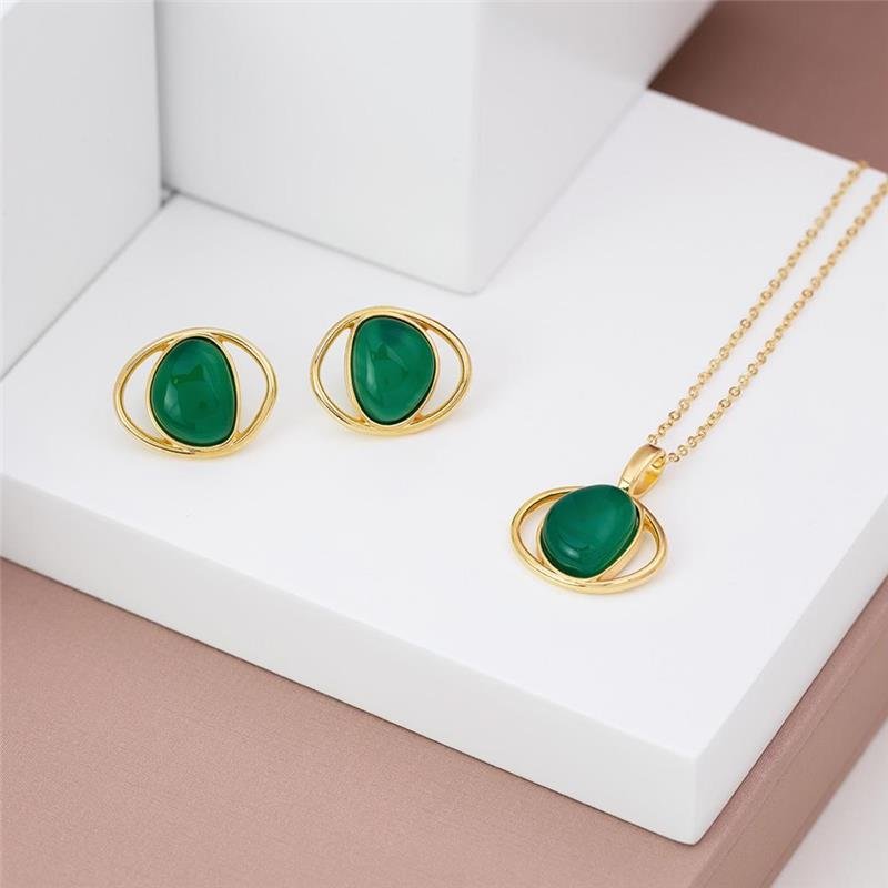 CONJUNTO FOLHEADO A OURO