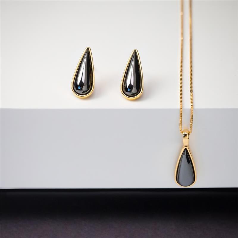 CONJUNTO FOLHEADO A OURO