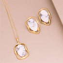 CONJUNTO FOLHEADO A OURO