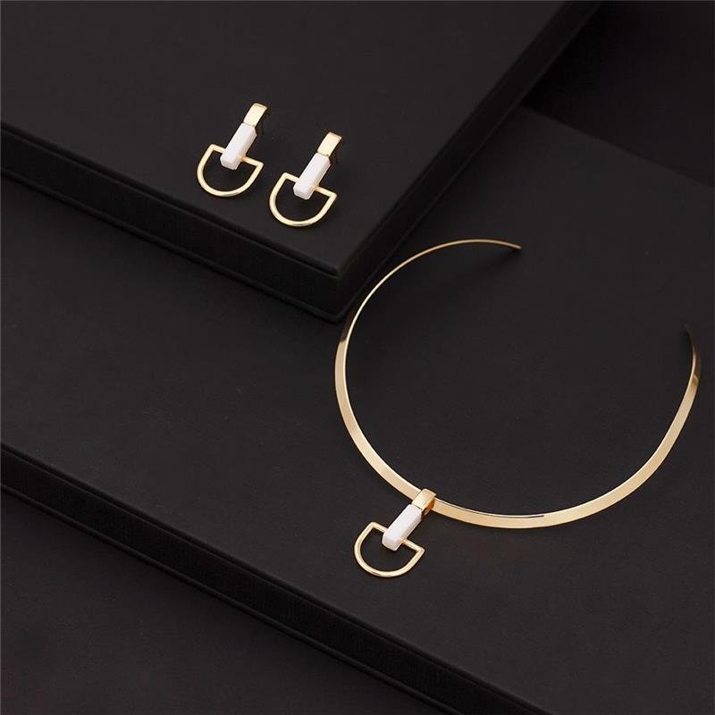 Conjunto Brilhato Pedras Naturais Brasileiras — Folheado a Ouro