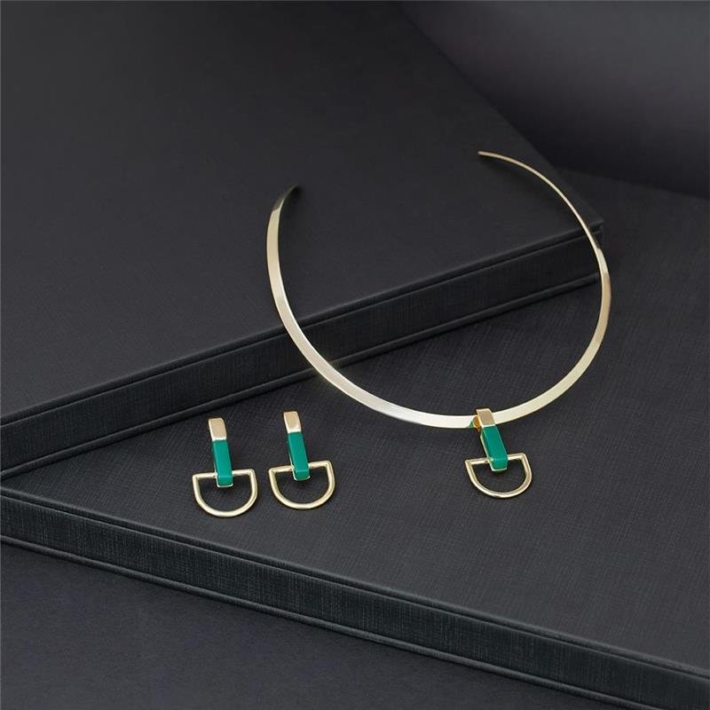 CONJUNTO FOLHEADO A OURO