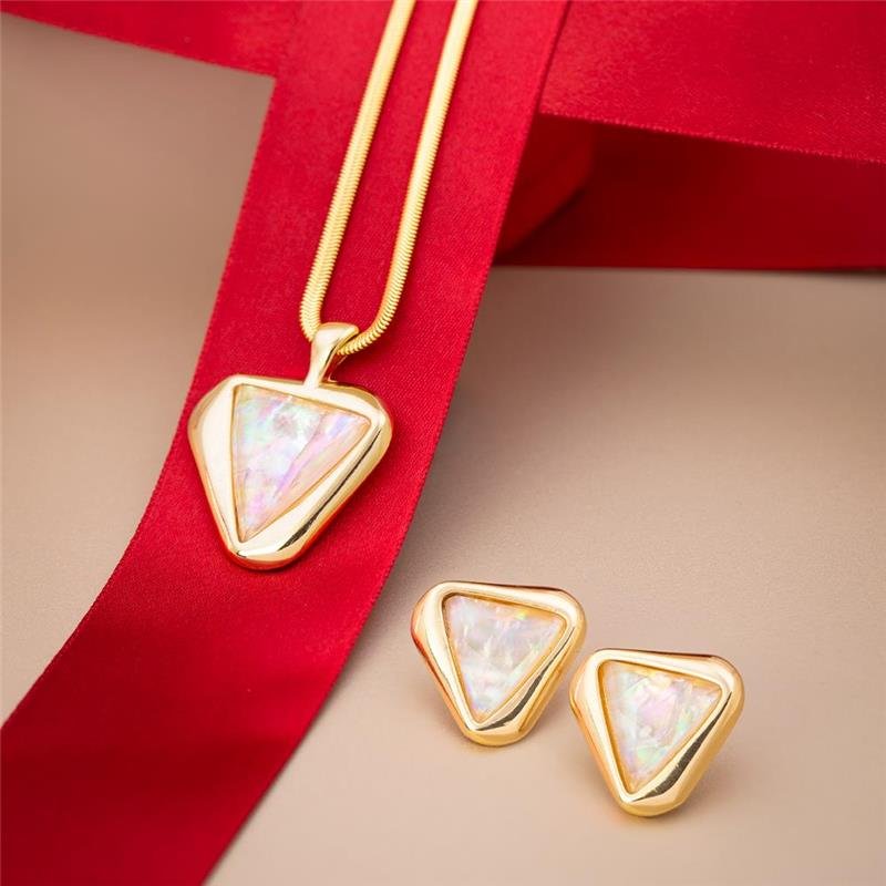 Conjunto Brilhato Pedras Naturais Brasileiras — Folheado a Ouro