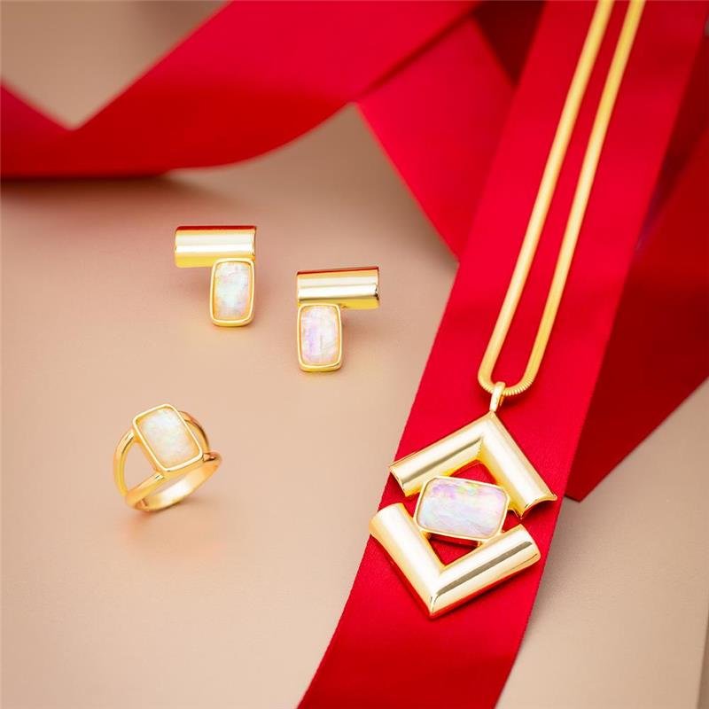 CONJUNTO FOLHEADO A OURO