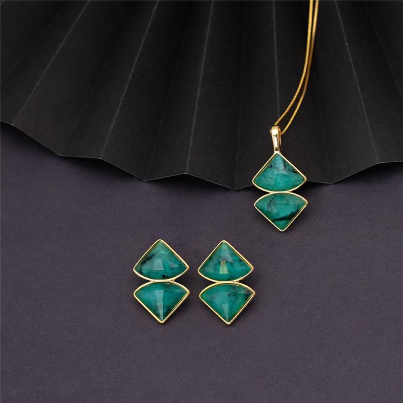 Conjunto Brilhato Pedras Naturais Brasileiras — Folheado a Ouro