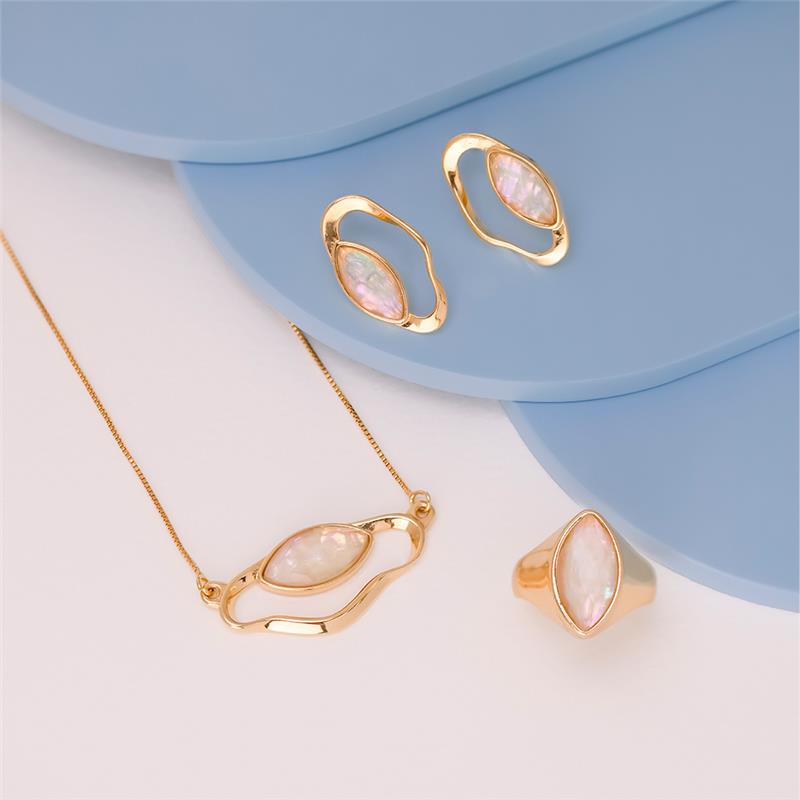 CONJUNTO FOLHEADO A OURO