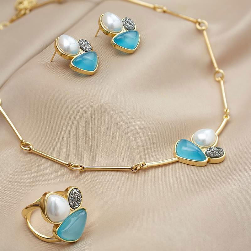 Conjunto Brilhato Pedras Naturais Brasileiras — Folheado a Ouro