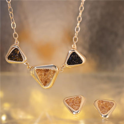 Conjunto Brilhato Pedras Naturais Brasileiras — Folheado a Ouro