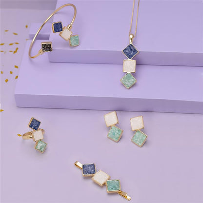 Conjunto Brilhato Pedras Naturais Brasileiras — Folheado a Ouro