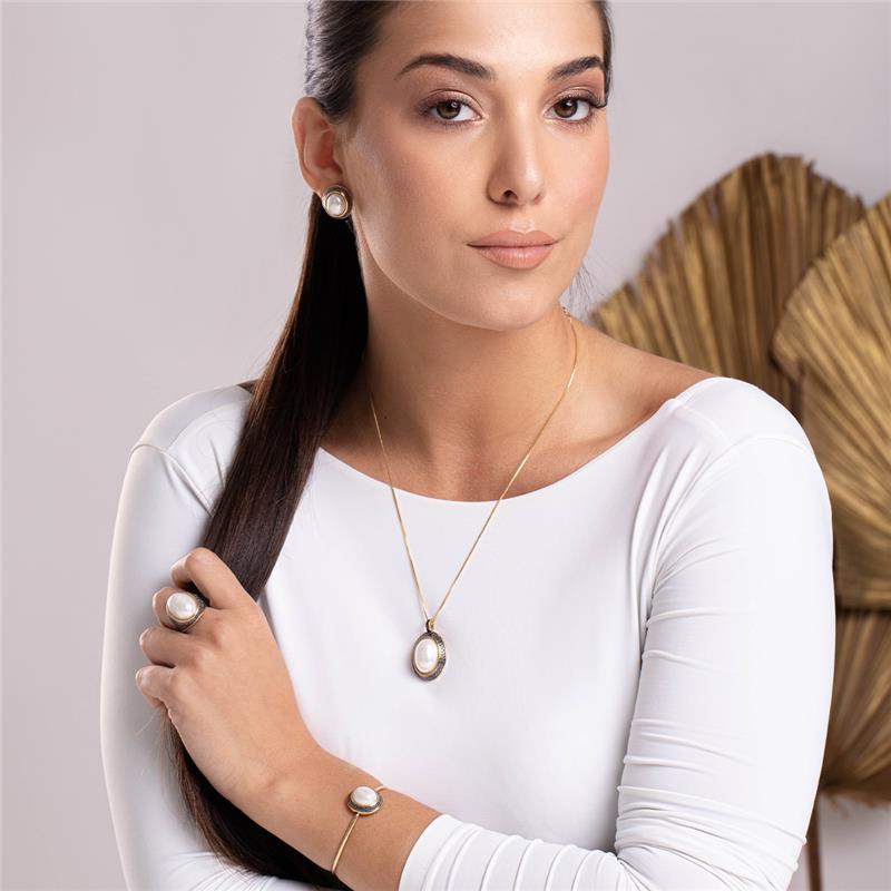 Conjunto Brilhato folheado a ouro com ródio negro e pérolas shell — referência 031256503