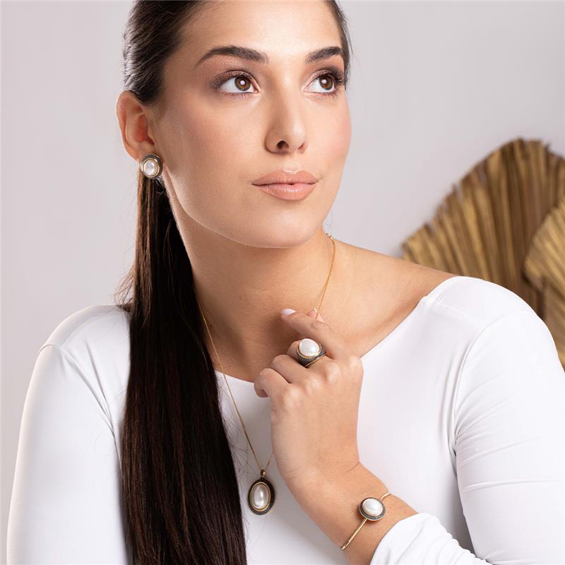 Conjunto Brilhato folheado a ouro com ródio negro e pérolas shell — referência 031256503