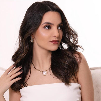 Colar Brilhato Pedras Naturais Brasileiras — Folheado a Ouro