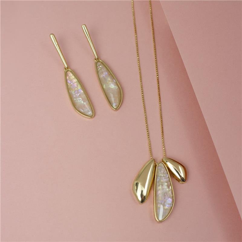 COLAR FOLHEADO A OURO