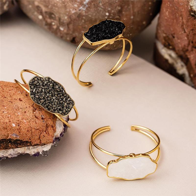 PULSEIRA FOLHEADO A OURO