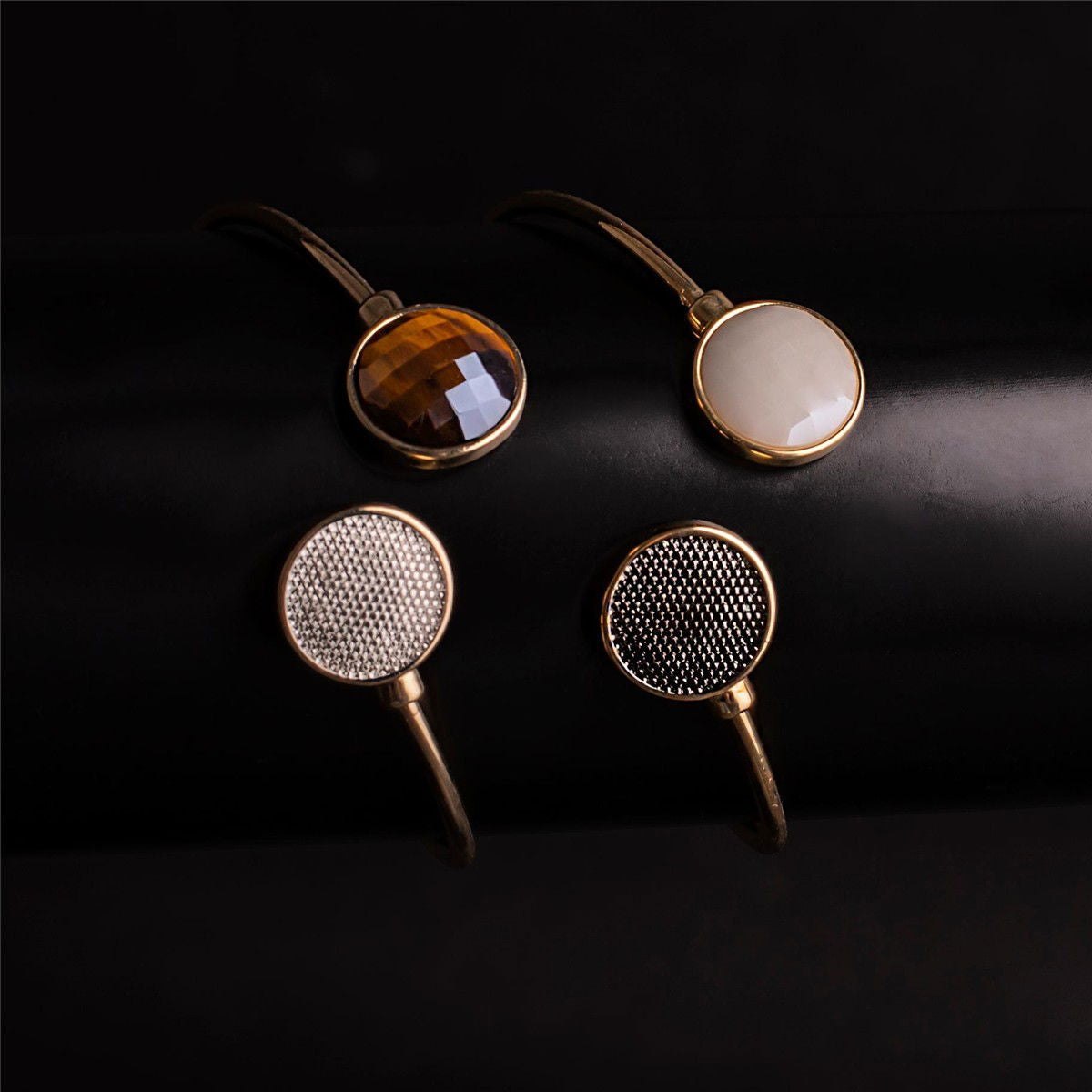 Pulseira Possebon Folheada a Ouro e Ródio Branco - Pedra Natural Quartzo Rosa